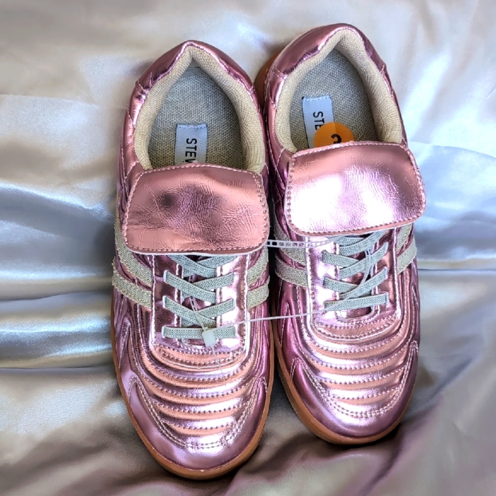 Steven Madden Metallic Pink Madrid Kids Shoes Size 3 NWOT